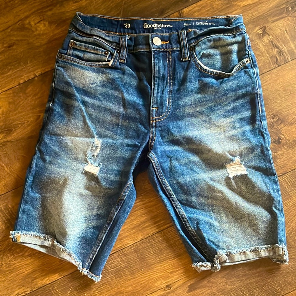 Mens W30 Goodfellow & Co Slim Total Flex ripped shorts